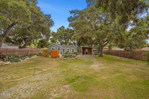 A home in Oak View