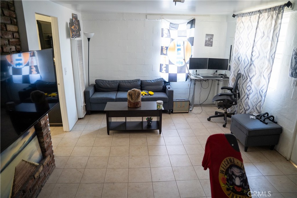 9925 Woodrich Lane