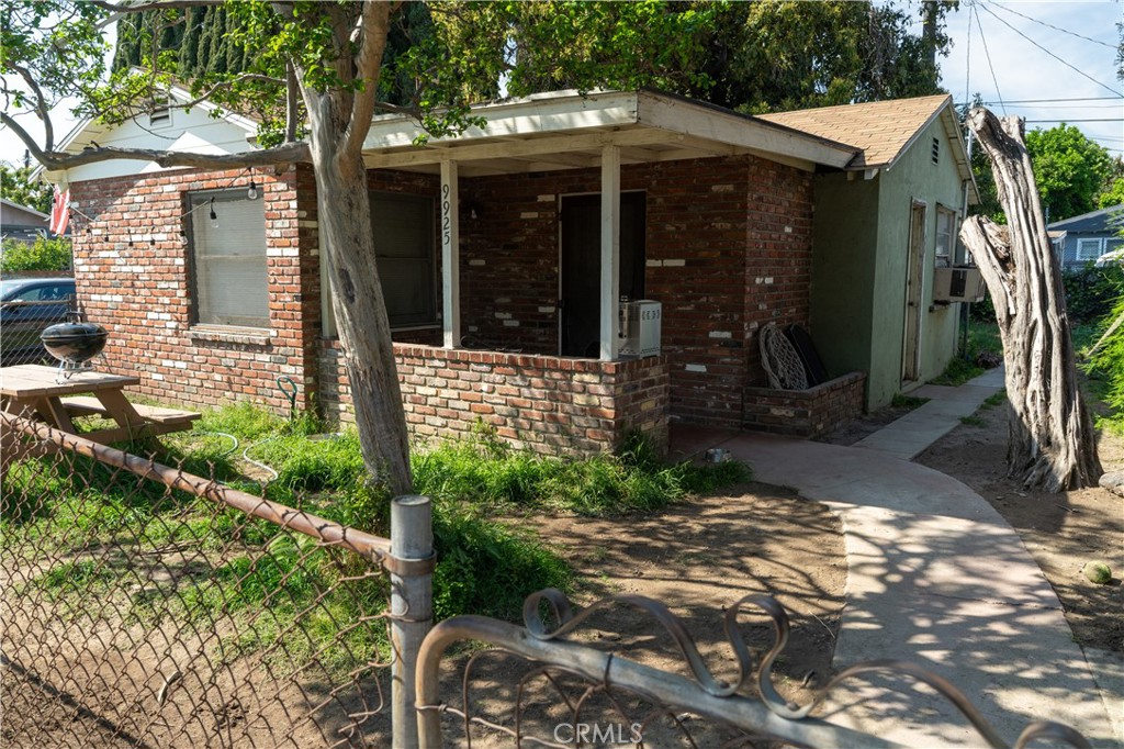 Investor’s Dream – North El Monte Duplex on Expansive R3 Lot!
Rare opportunity to own a duplex in North El Monte with exceptional development potential. Situated on an extra-large lot over 10,000 sq ft, this property is zoned R3, offering flexibility for expansion or the addition of units. The detached garage presents an excellent ADU conversion opportunity (buyer to verify), making this a smart value-add investment.
Located on a quiet side street just off a main road, the property offers privacy while still being close to shopping, dining, public transportation, and major freeways. With no city rent control and long-term tenants in place, this is the perfect investment for developers or investors looking to build equity and maximize future returns.
Property Highlights:
R3 zoning – potential for additional units or expansion
10,000+ sq ft lot
Detached garage with ADU potential
No city rent control
Long-term tenants
Quiet side street location with convenient access to main roads and amenities
This North El Monte gem is loaded with potential—don’t miss your chance to invest in one of the San Gabriel Valley’s most promising areas!
