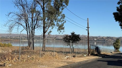 A home in Lake Elsinore