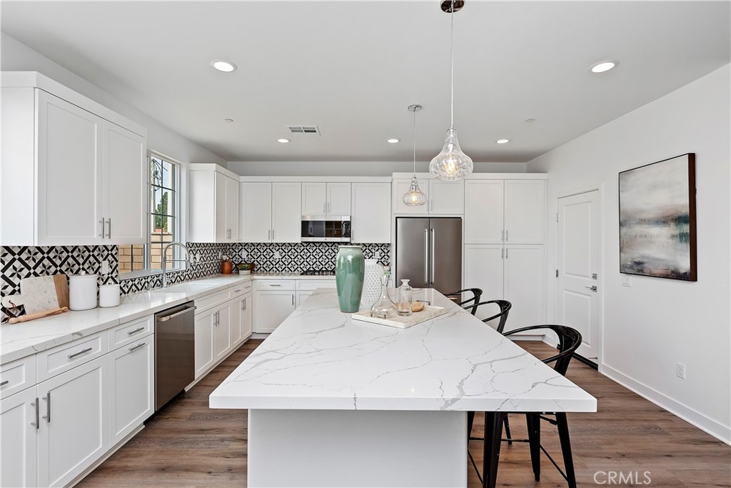 ,Vista Ridge - Residential