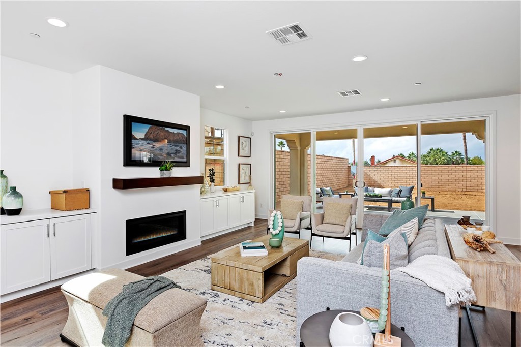 ,Vista Ridge - Residential