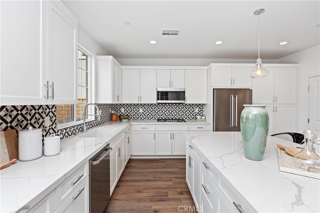 ,Vista Ridge - Residential