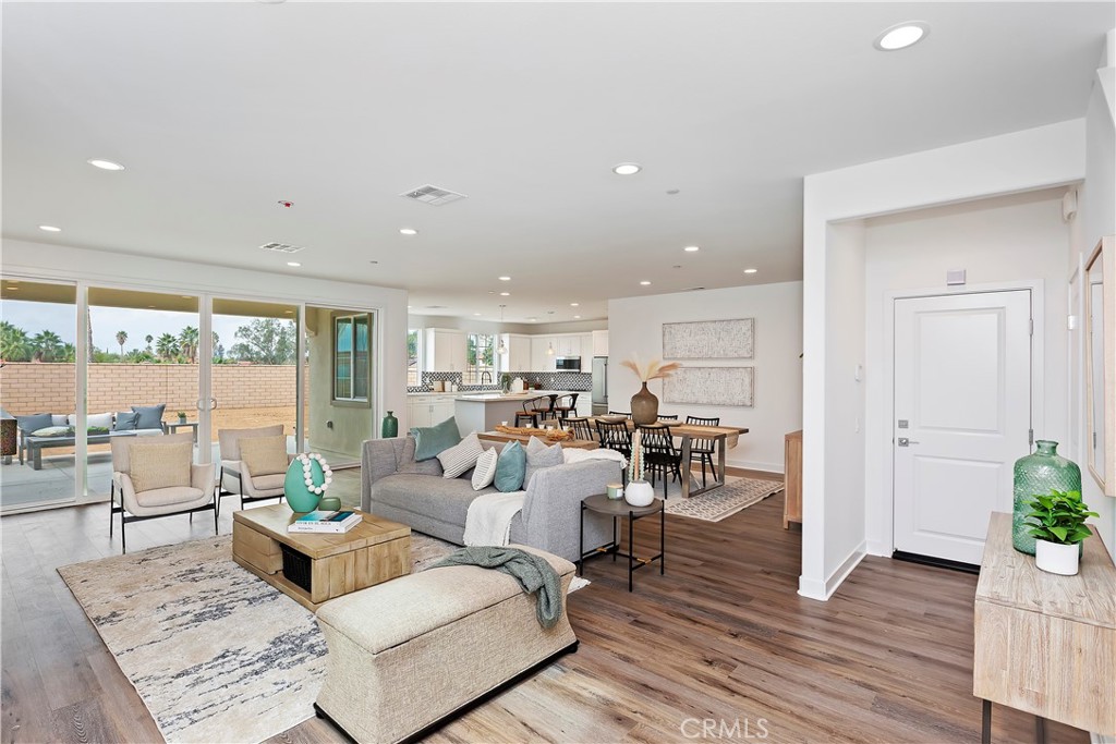 ,Vista Ridge - Residential