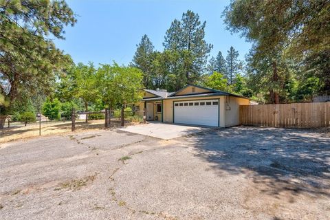 A home in Oakhurst