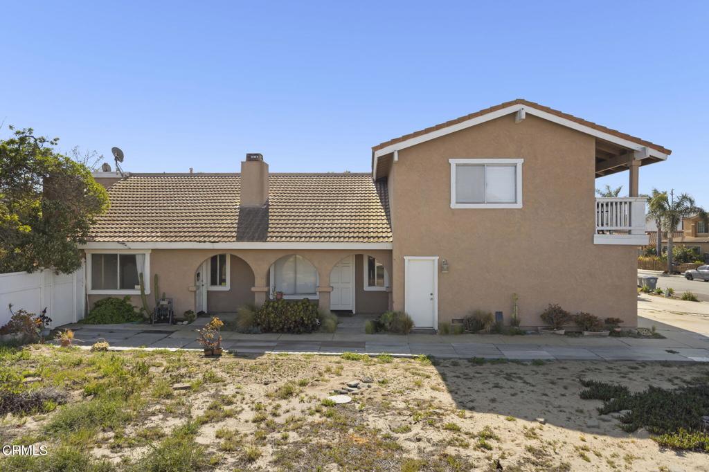 1020 Dunes Street