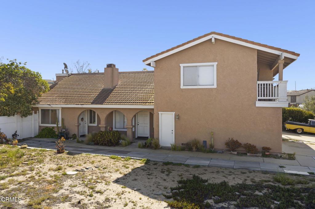 1020 Dunes Street