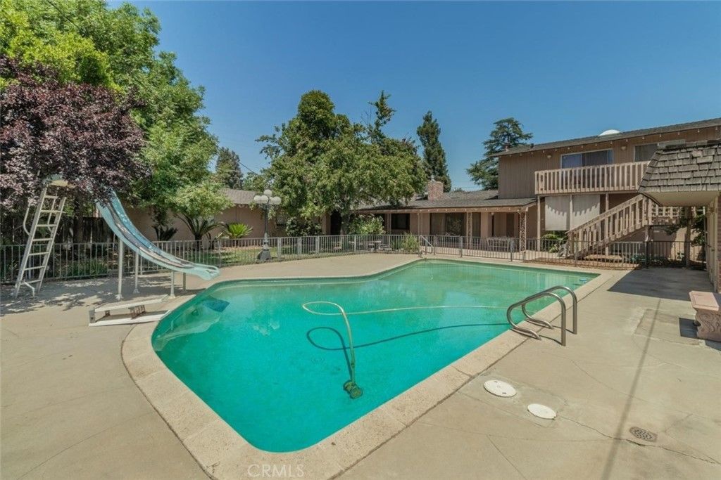 listing image 130724888064631243261