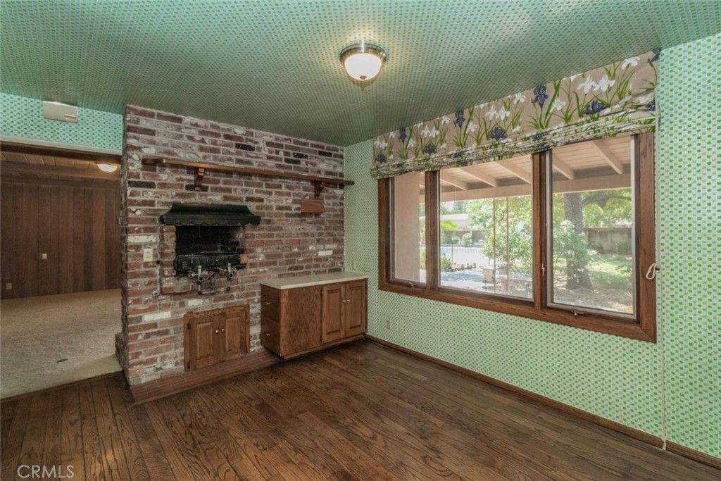 listing image 130727865570563398031