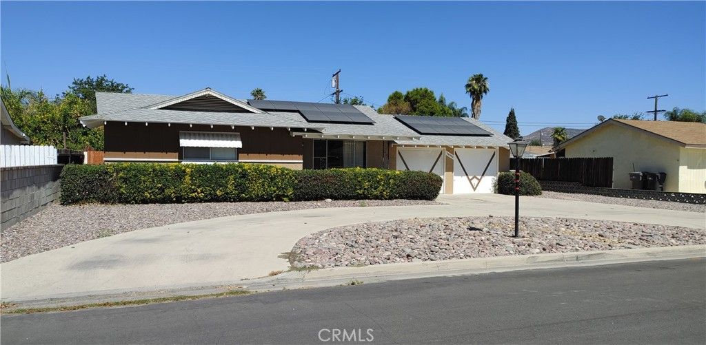listing image 130728737467131102924
