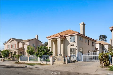 A home in El Monte