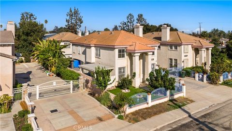 A home in El Monte