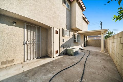 A home in El Monte