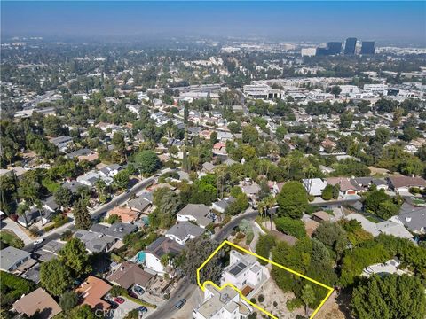 A home in Woodland Hills