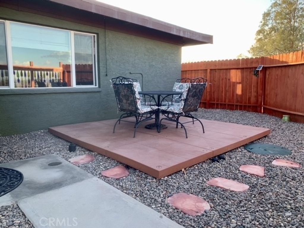 listing image 130722570312537741484