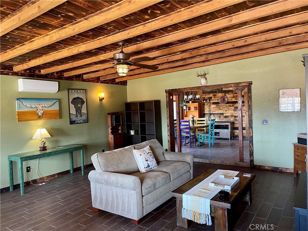 listing image 130722634647035645338