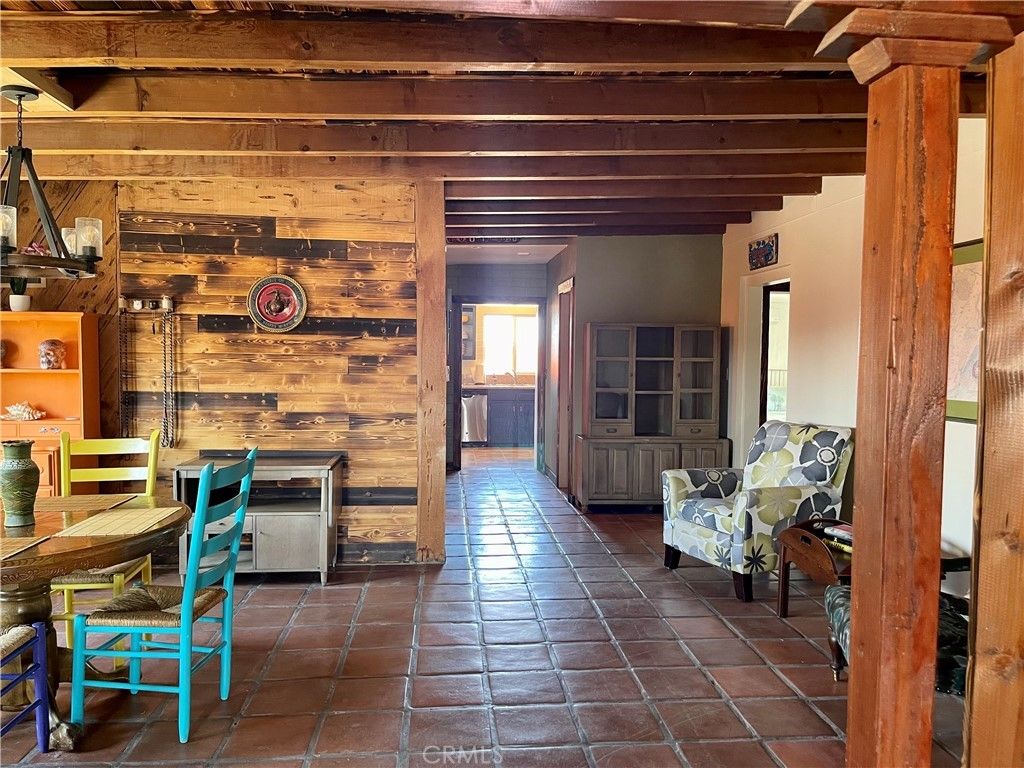 listing image 130721959543855844283