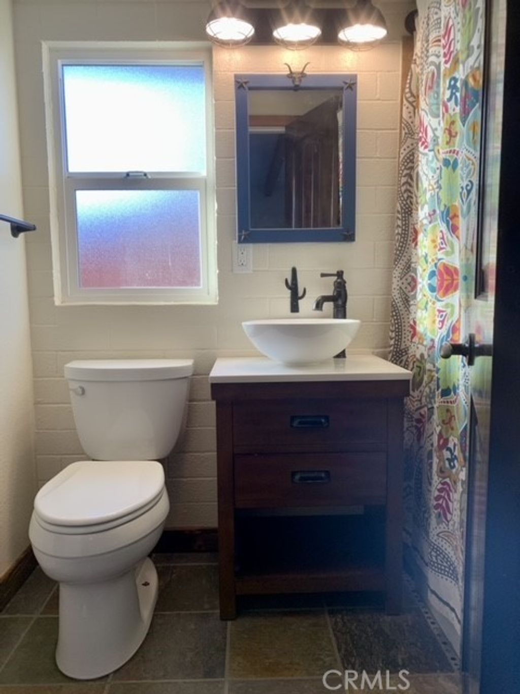 listing image 130724761424742986536