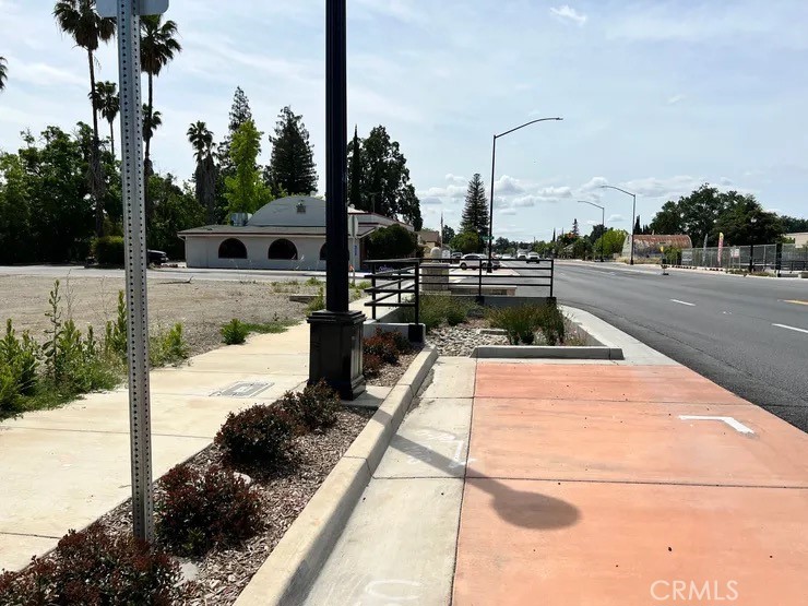 10375 Live Oak Boulevard
