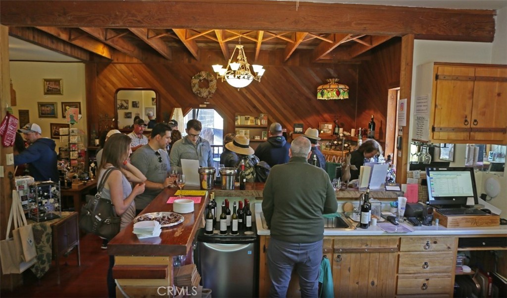 14600 S Highway 101