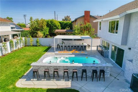 A home in Los Alamitos