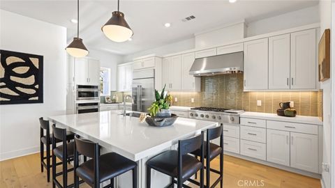 119 Merit Irvine CA 92618