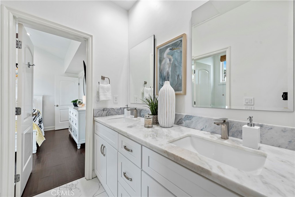 Corona del Mar South of PCH (CDMS) - Residential Lease