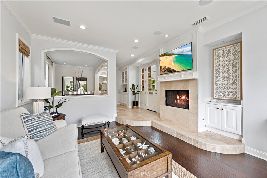 Corona del Mar South of PCH (CDMS) - Residential Lease