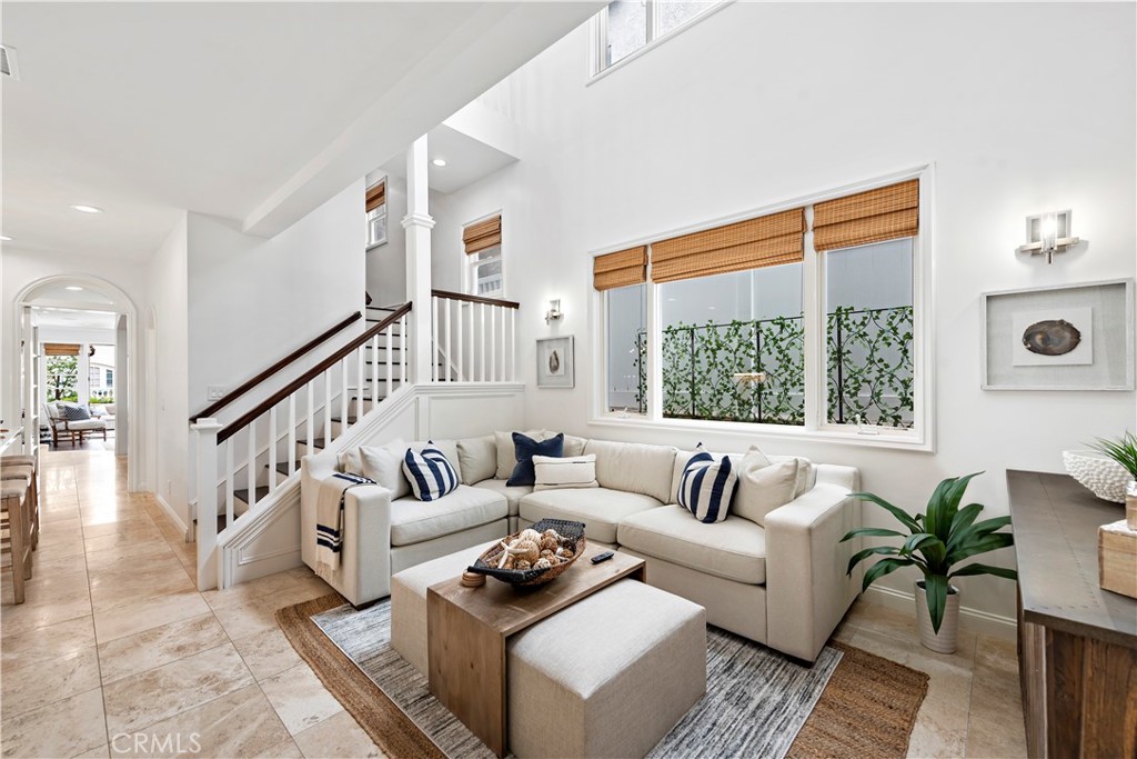 Corona del Mar South of PCH (CDMS) - Residential Lease