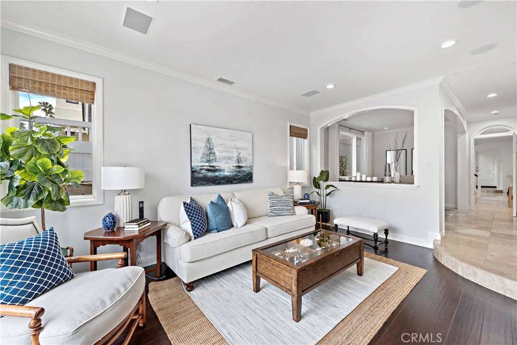 Corona del Mar South of PCH (CDMS) - Residential Lease