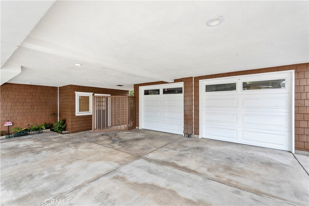 Corona del Mar South of PCH (CDMS) - Residential Lease