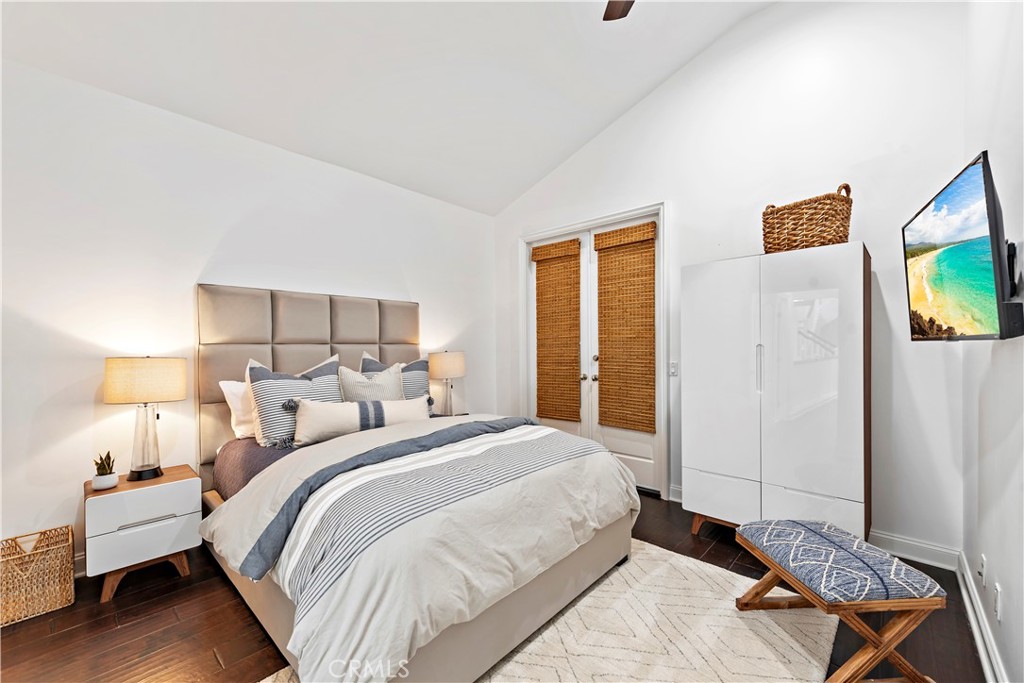 Corona del Mar South of PCH (CDMS) - Residential Lease