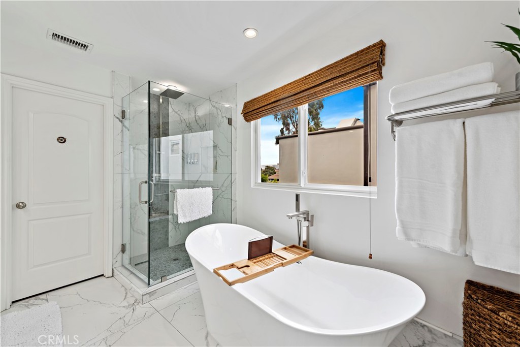 Corona del Mar South of PCH (CDMS) - Residential Lease