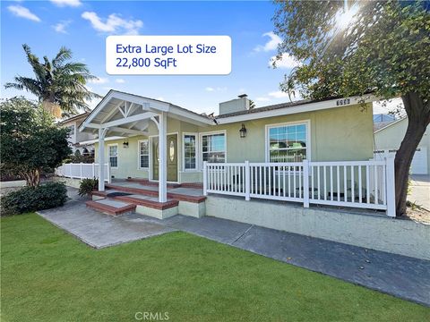 7736 Sugar Drive Huntington Beach CA 92647