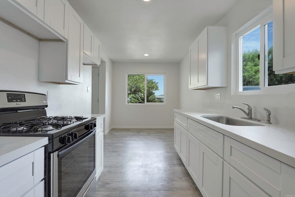 listing image 130729140860395536278