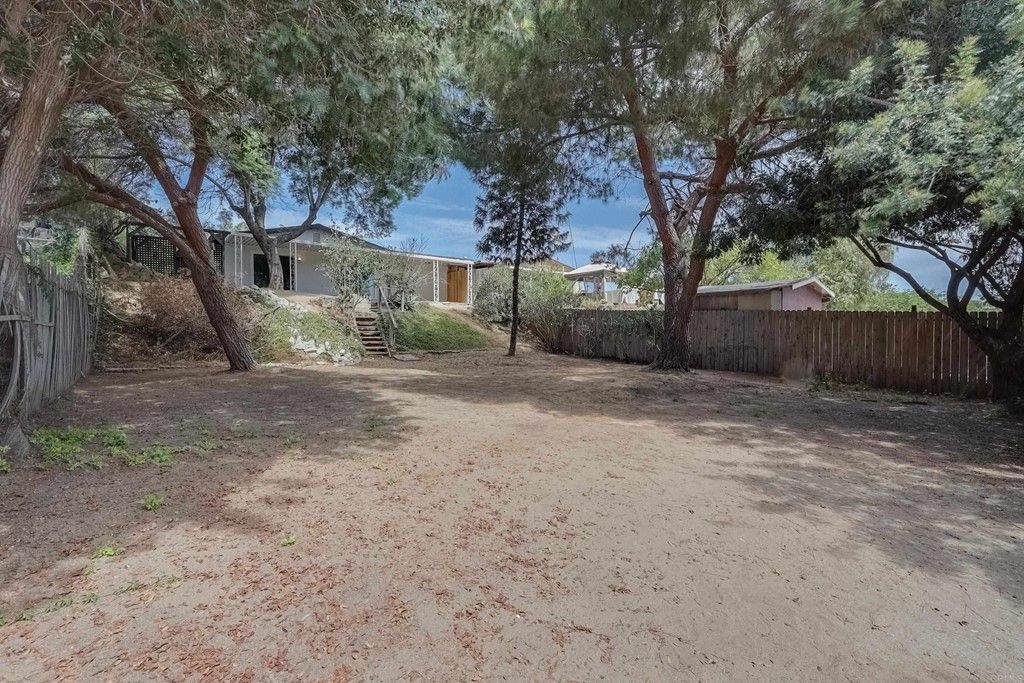 listing image 130721889344001768474