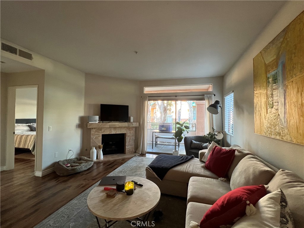12 Villa Point Drive
