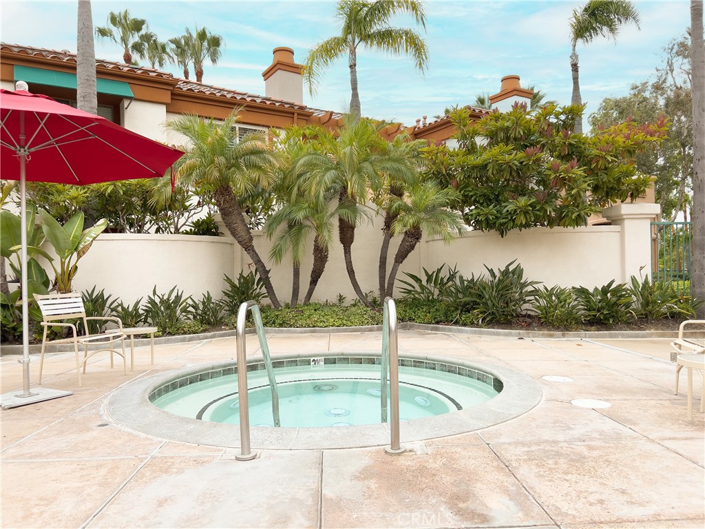 12 Villa Point Drive