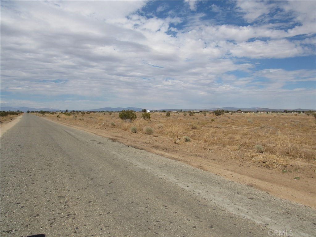 View California City, CA 93505 land