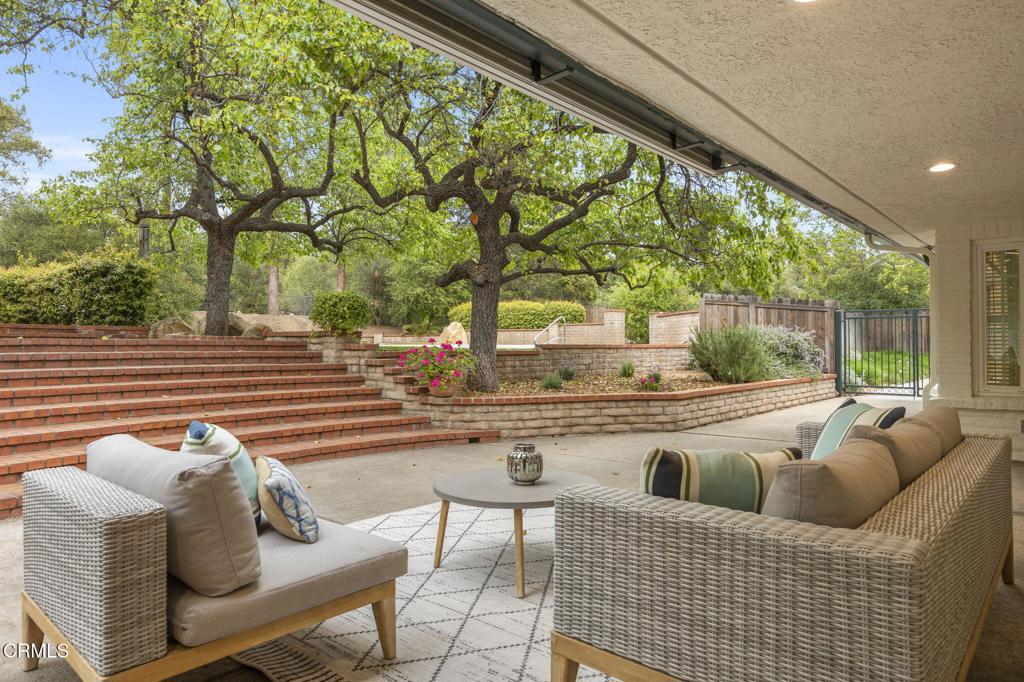 824 Foothill Lane