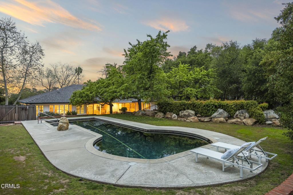 824 Foothill Lane