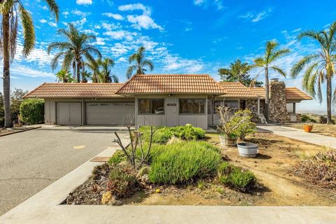 30508 Circle R Lane Valley Center CA 92082