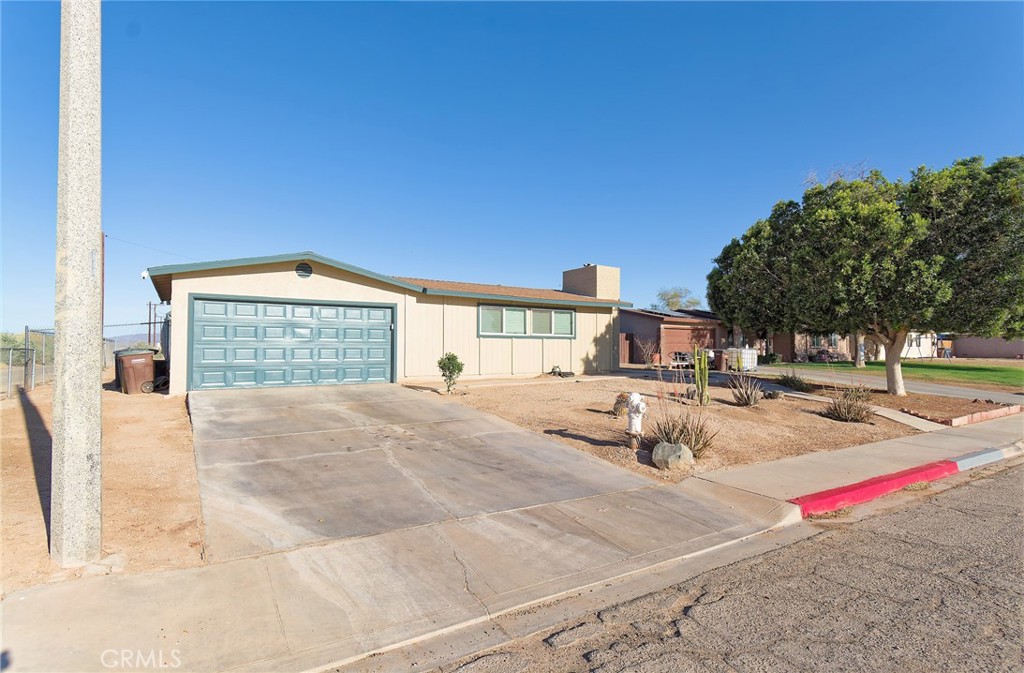 680 N Sola Avenue
