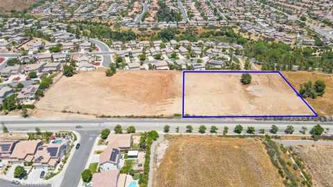 2 Jackson Ave Murrieta CA 92562