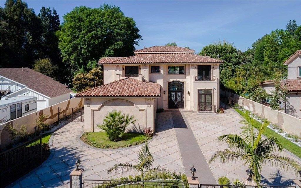 listing image 130723406053122781769