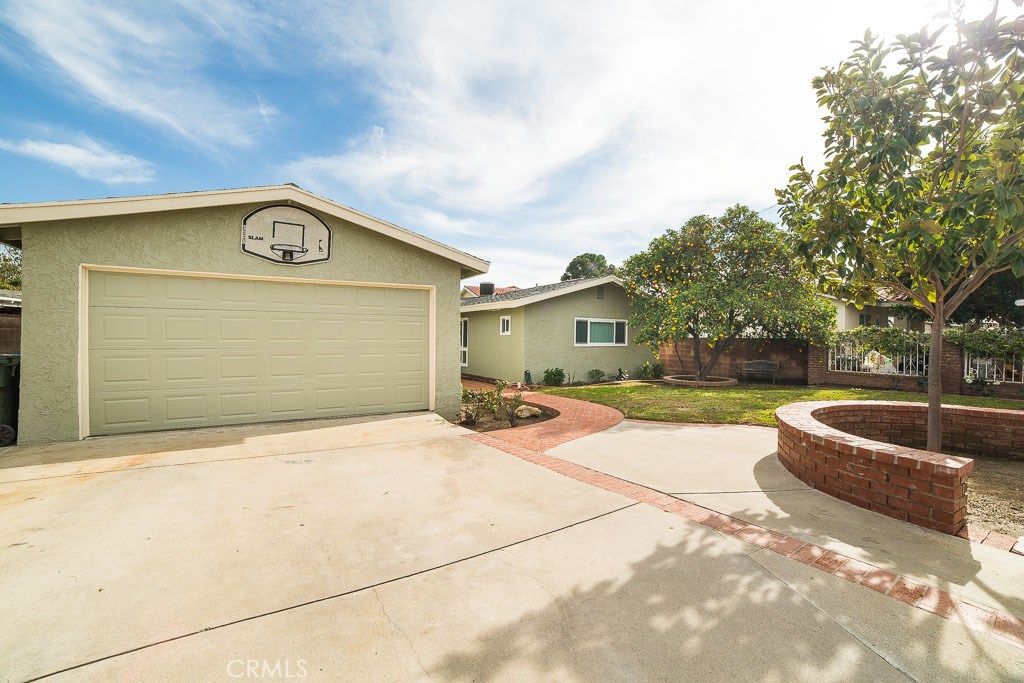 listing image 130727726236021469332