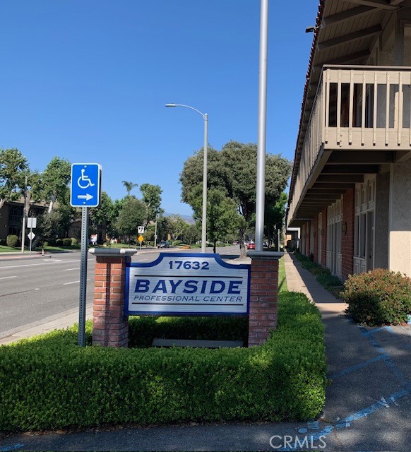 GENERAL OFFICE SPACE AVAILABLE IN A PROFESSIONAL CENTER ON IRVINE BLVD - GREAT LOCATION! CONVENIENT TO (5) and (55) FREEWAY ON/OFF RAMPS, OLD TOWN TUSTIN SHOPPING AND RESTAURANTS. One 2nd Floor Suite Available! Approx. 420 Sq. Ft. - $819.00 per month rent. One 2nd Floor Suite Available! Approx. 788 Sq. Ft -$1,537 per month rent. Janitorial and Electricity included!!