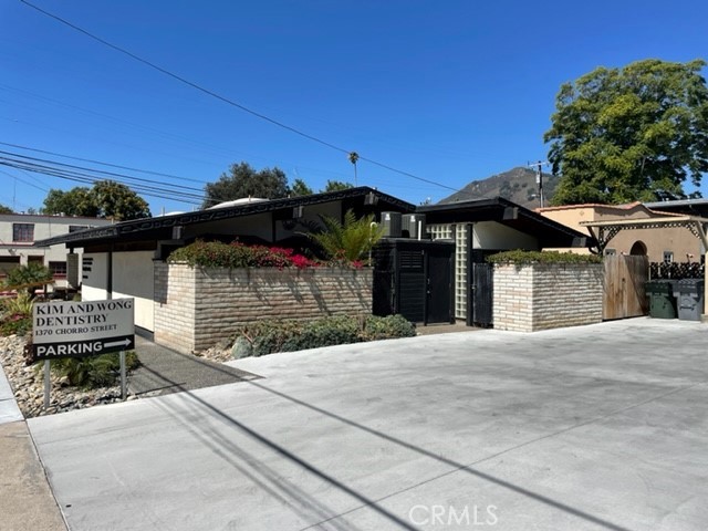 1370 Chorro Street