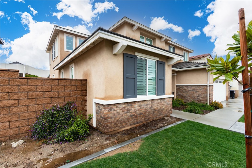 11411 W Serrano
