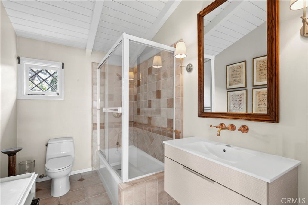 Irvine Terrace (IRVT) - Residential